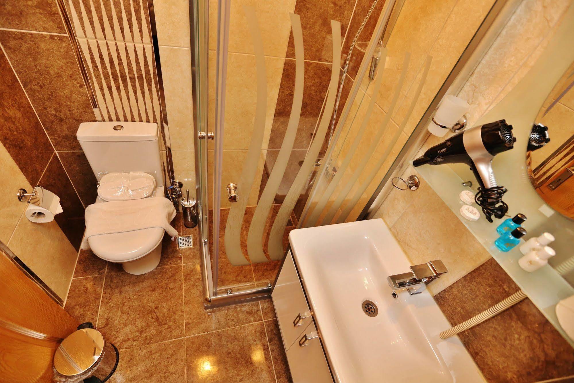 Camelot Apartment Istanbul Bagian luar foto