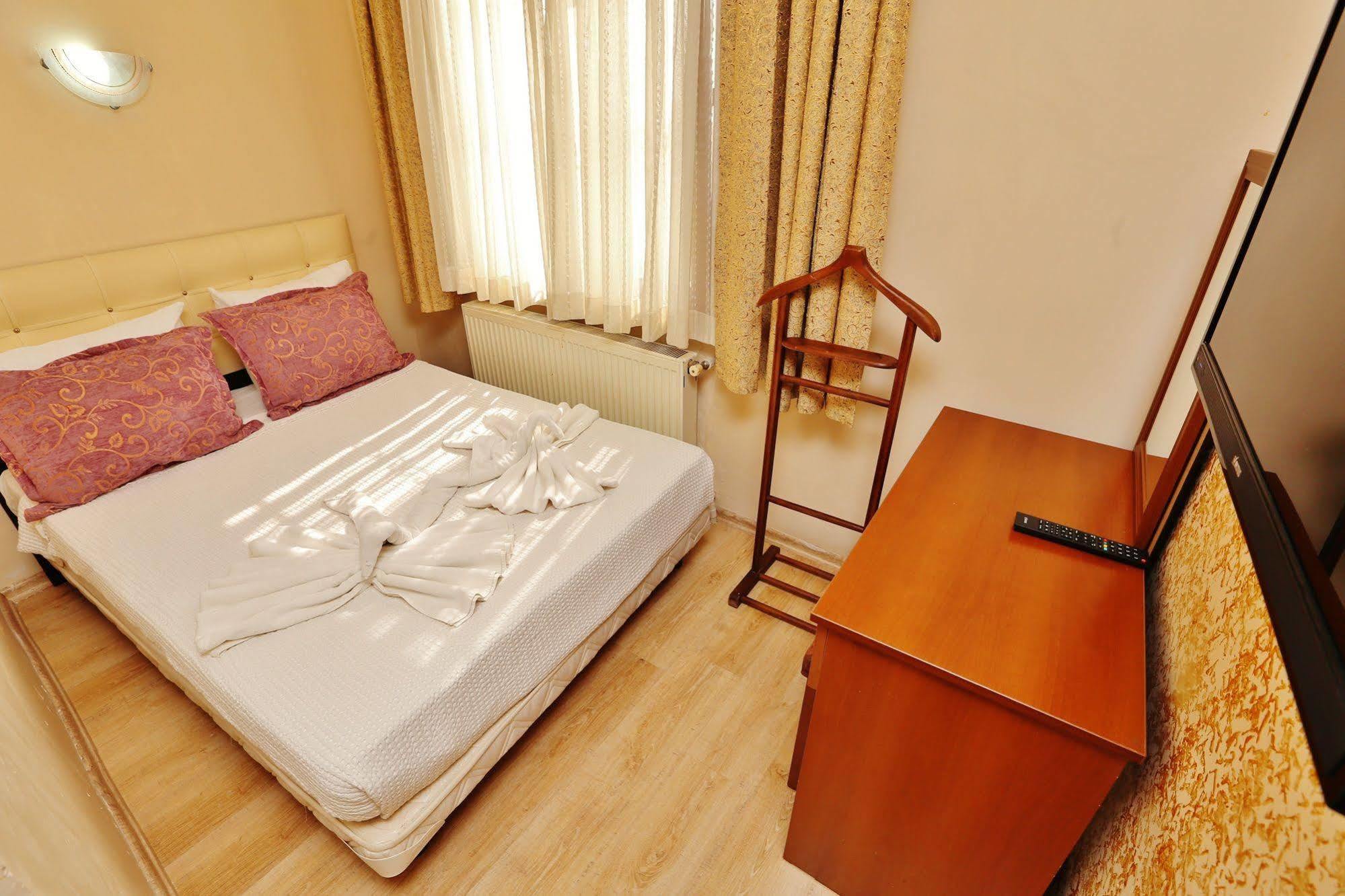 Camelot Apartment Istanbul Bagian luar foto