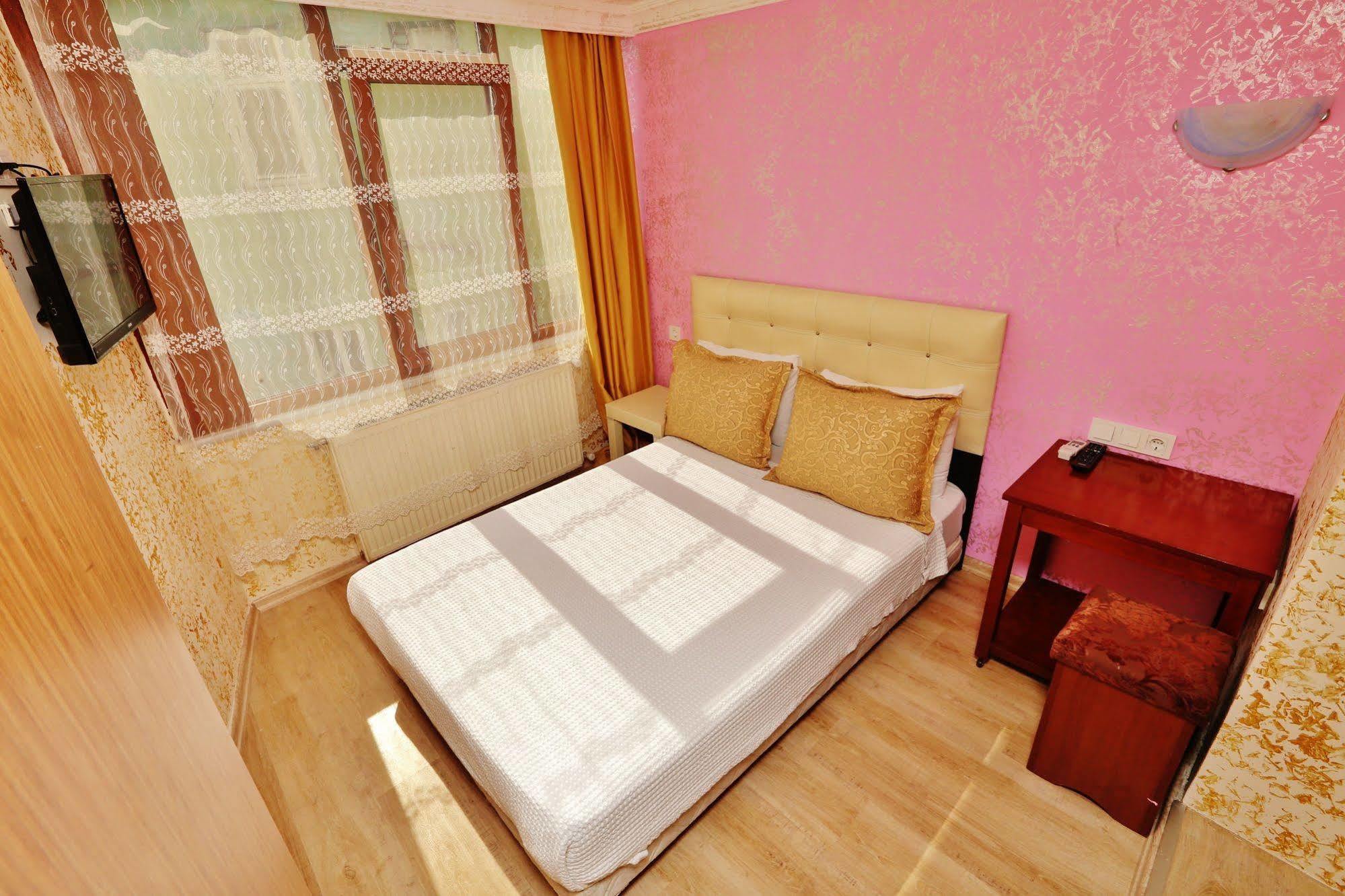 Camelot Apartment Istanbul Bagian luar foto