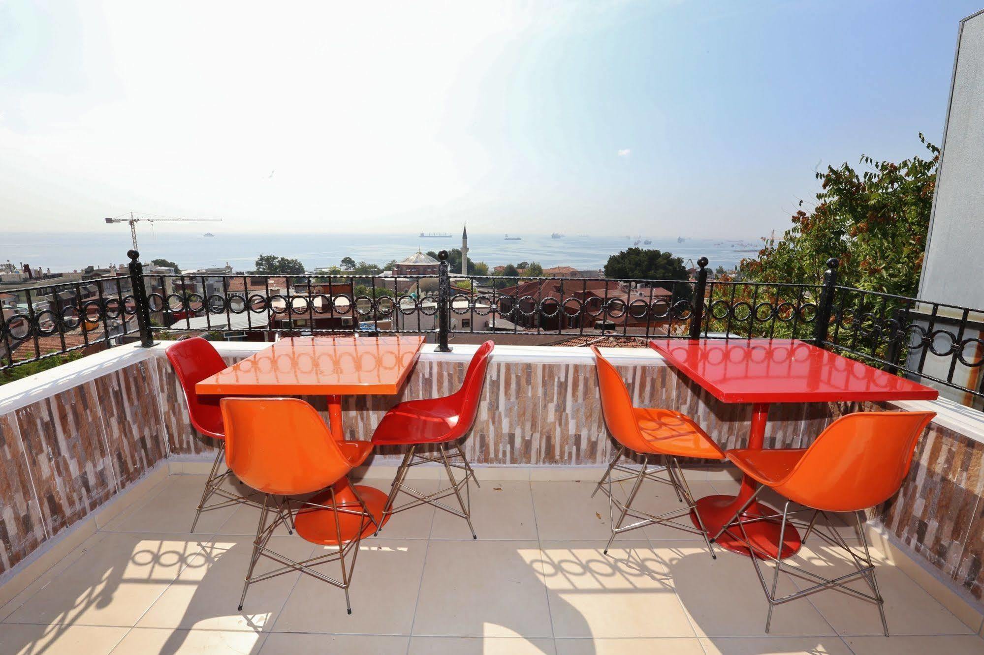 Camelot Apartment Istanbul Bagian luar foto